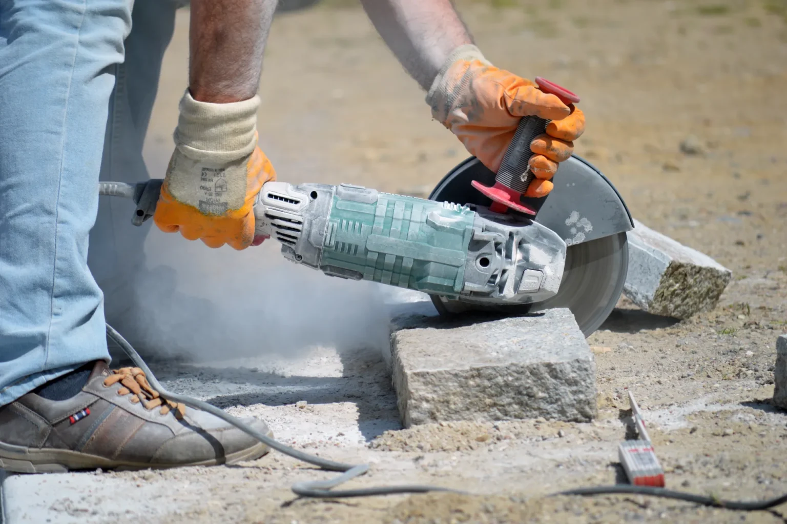 Granieten terrastegels schoonmaken: Complete gids